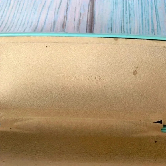 Tiffany and co glasses case ONLY - Picture 8 of 10
